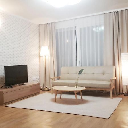Hongdae Zoe Three Room House Сеул Экстерьер фото