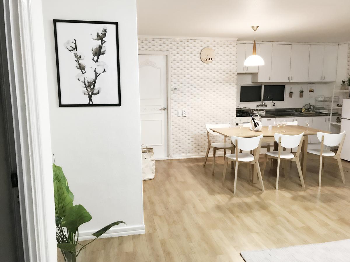 Hongdae Zoe Three Room House Сеул Экстерьер фото